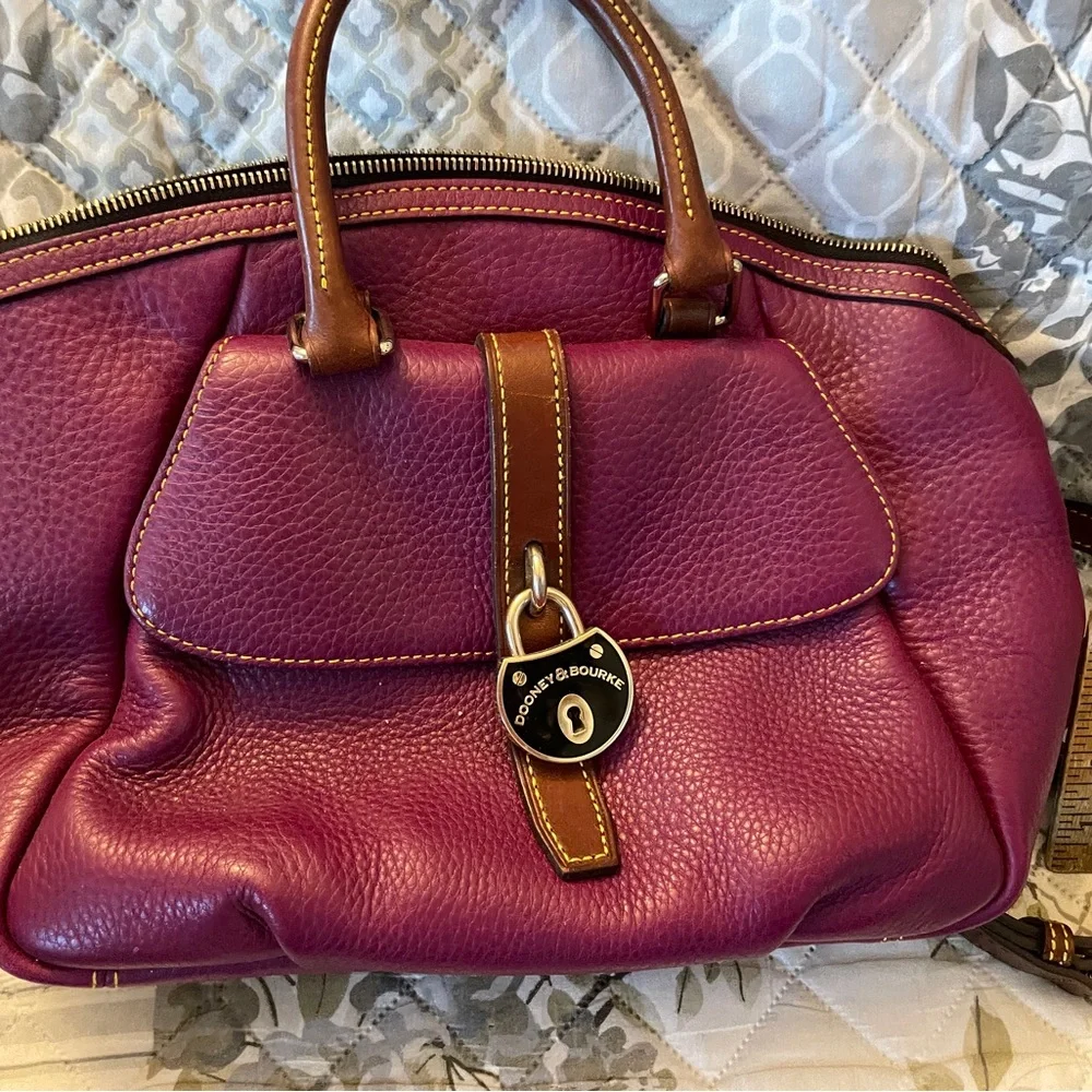 Dooney & Bourke Pebble Grain Leather Bag - Picture 6 of 7
